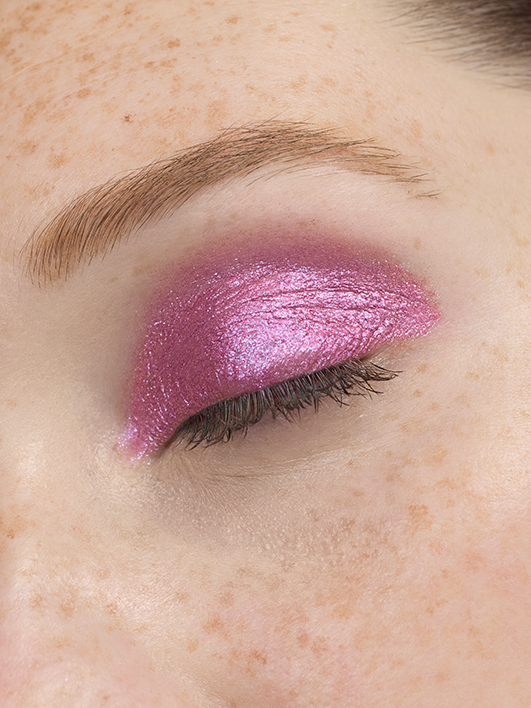 Fractal Glitter Eye Paint