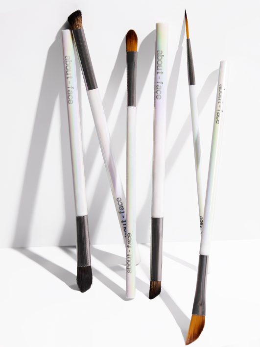 Define + Blend Crease Cream Brush