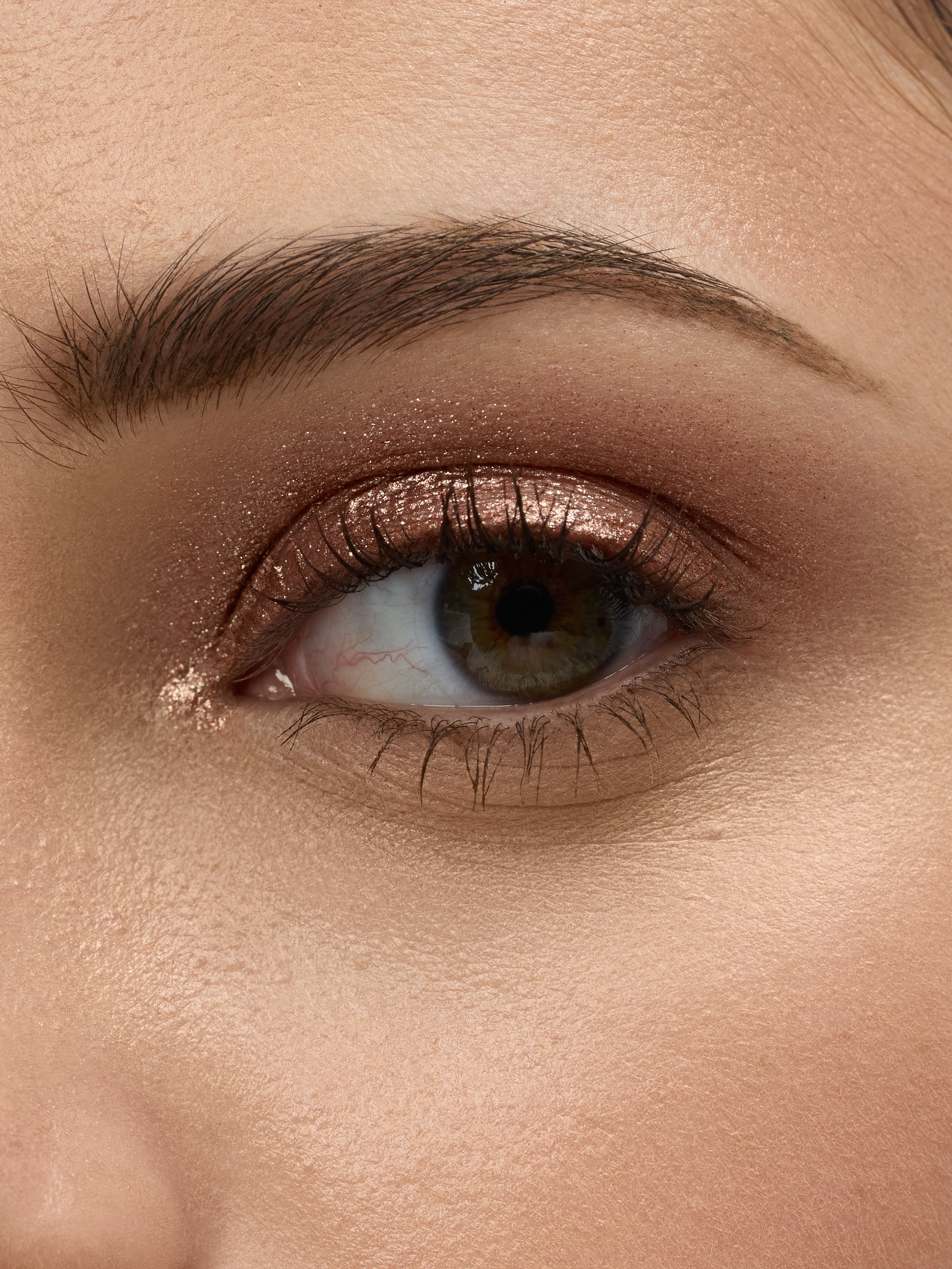 Fractal Glitter Eye Paint
